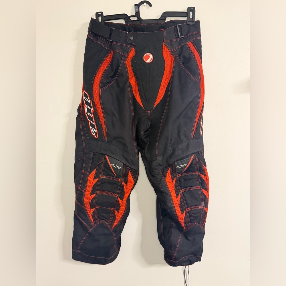 Dye C7 Paintball Pants XS Black Red Padded Performance Gear